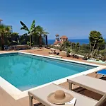 Romantic Pool With Sea View Rastoni Apartmán