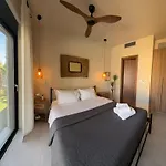 Romantic Pool With Sea View Rastoni 아파트 *