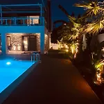 Romantic Pool With Sea View Rastoni *