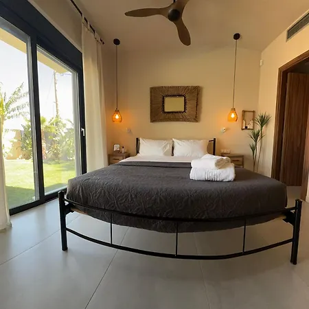 Romantic Pool With Sea View Rastoni *