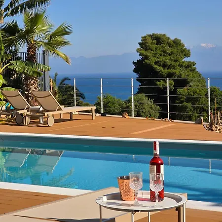 Rastoni Sea View With Shared Pool Appartamento