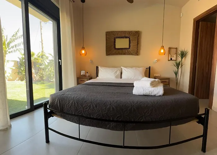 Romantic Pool With Sea View Rastoni *