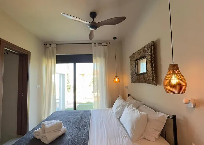 Romantic Pool With Sea View Rastoni * Melission